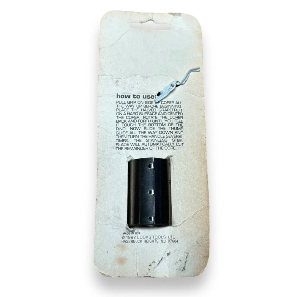 Vintage Acme Coremaster Apple Corer Red Bakelite Handle Stainless Steel 4.5”